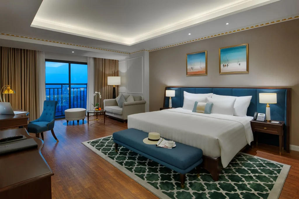 Premium Deluxe hướng Vịnh (Premium Deluxe Bay View)