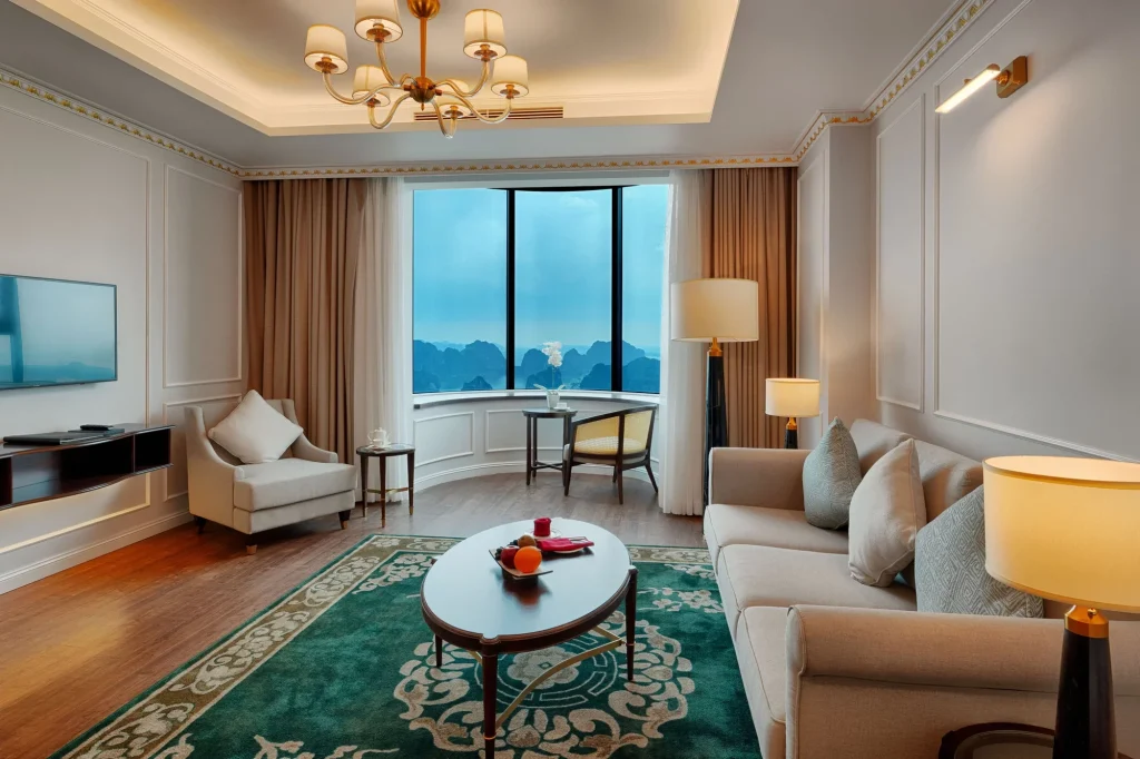 Grand Suite hướng Vịnh (Grand Suite Bay View)