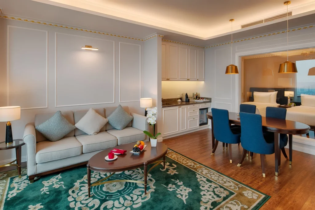 Grand Suite hướng Vịnh (Grand Suite Bay View)